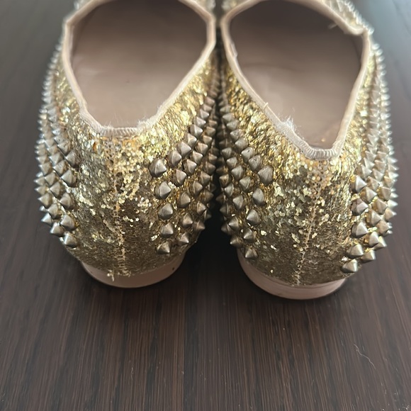 STEVE MADDEN Studly Gold Studded Flat - Picture 3 of 4